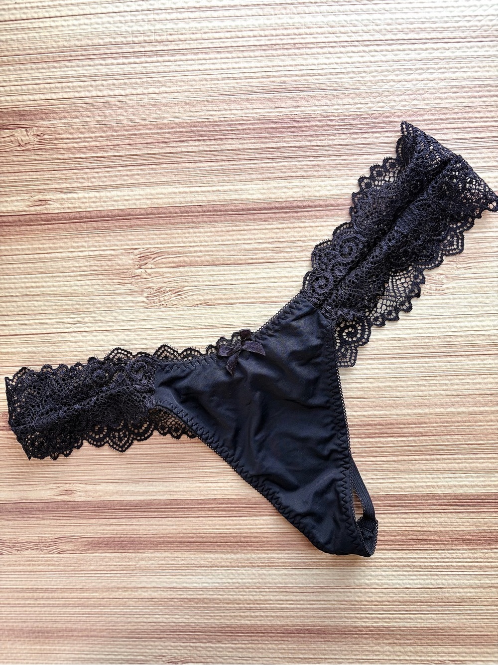 Side lace V- thong